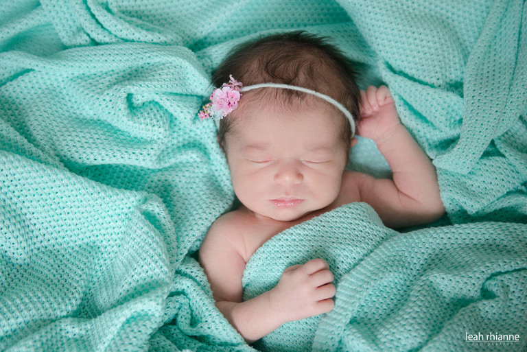 301-claire_newborn